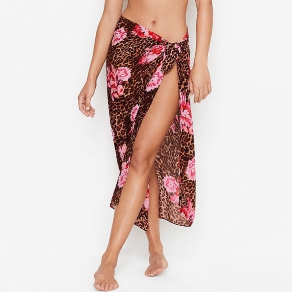 Victoria’s Secret Leopard Bikini Sarong 💕